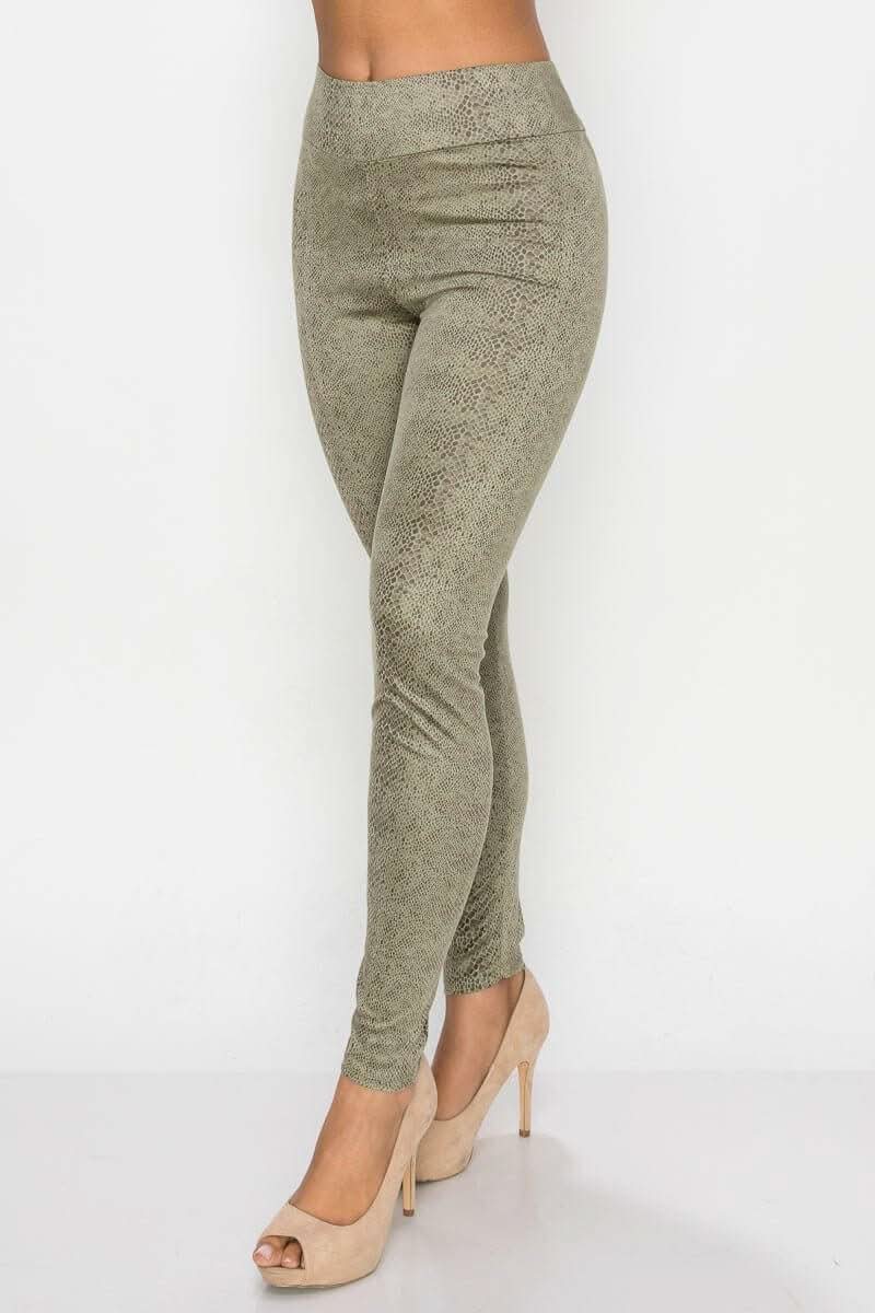 Embossed Snake Print Top And Leggings Set - Fit Me For 20