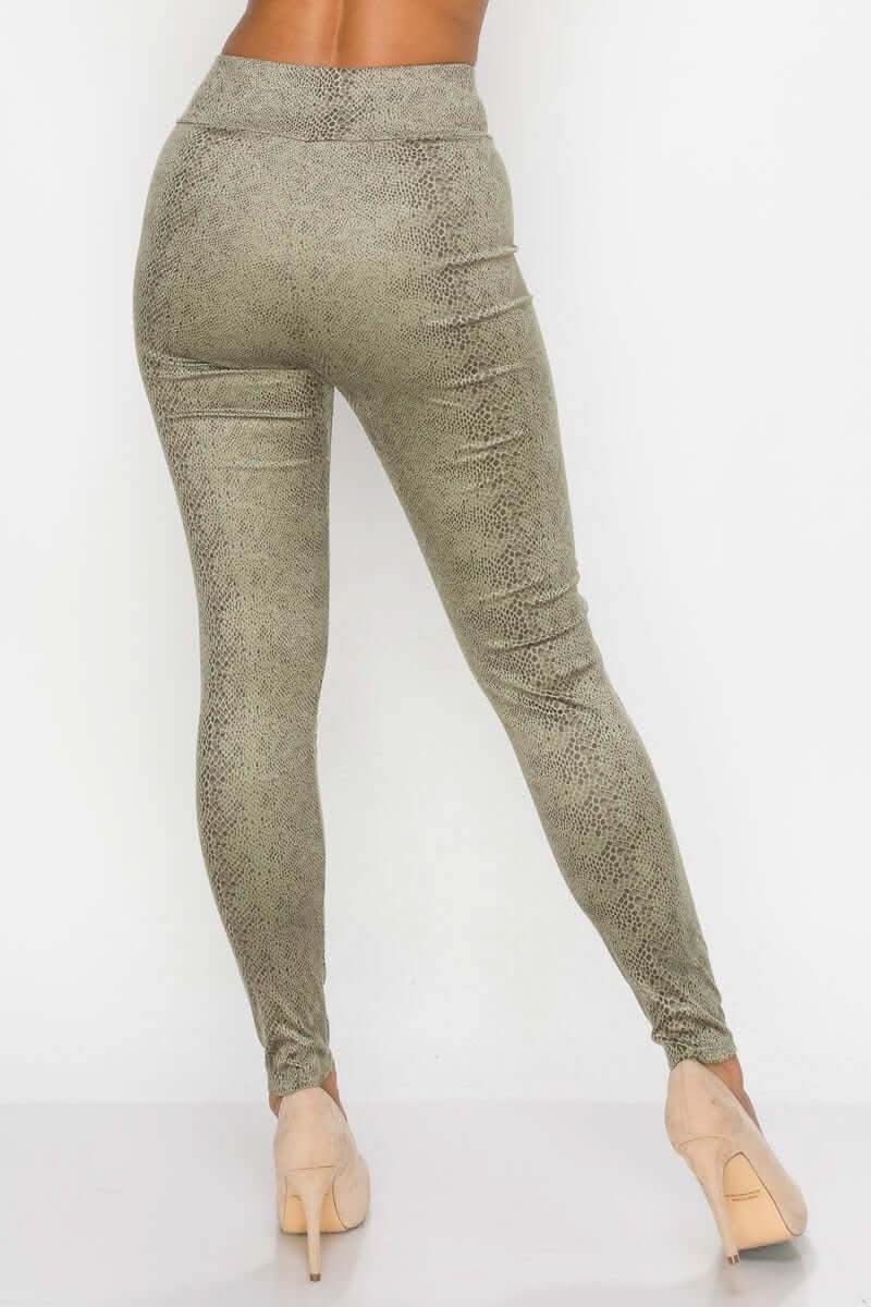 Embossed Snake Print Top And Leggings Set - Fit Me For 20