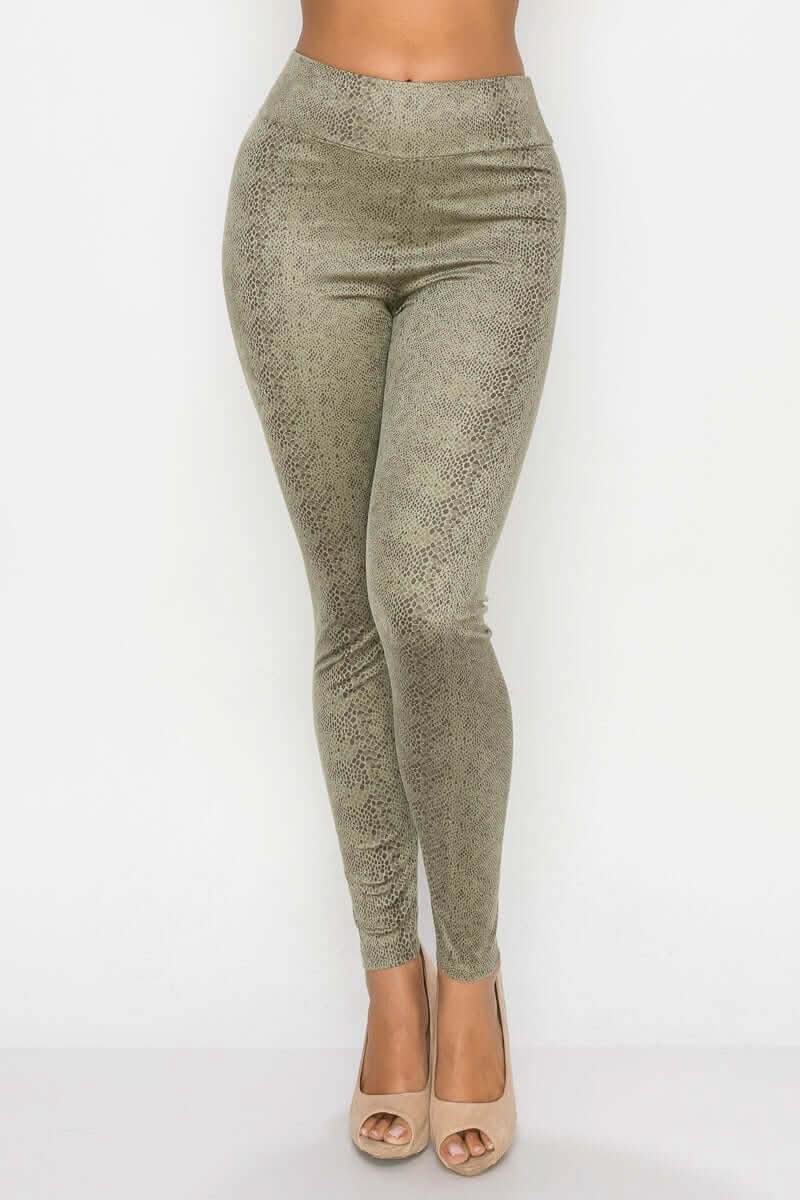 Embossed Snake Print Top And Leggings Set - Fit Me For 20