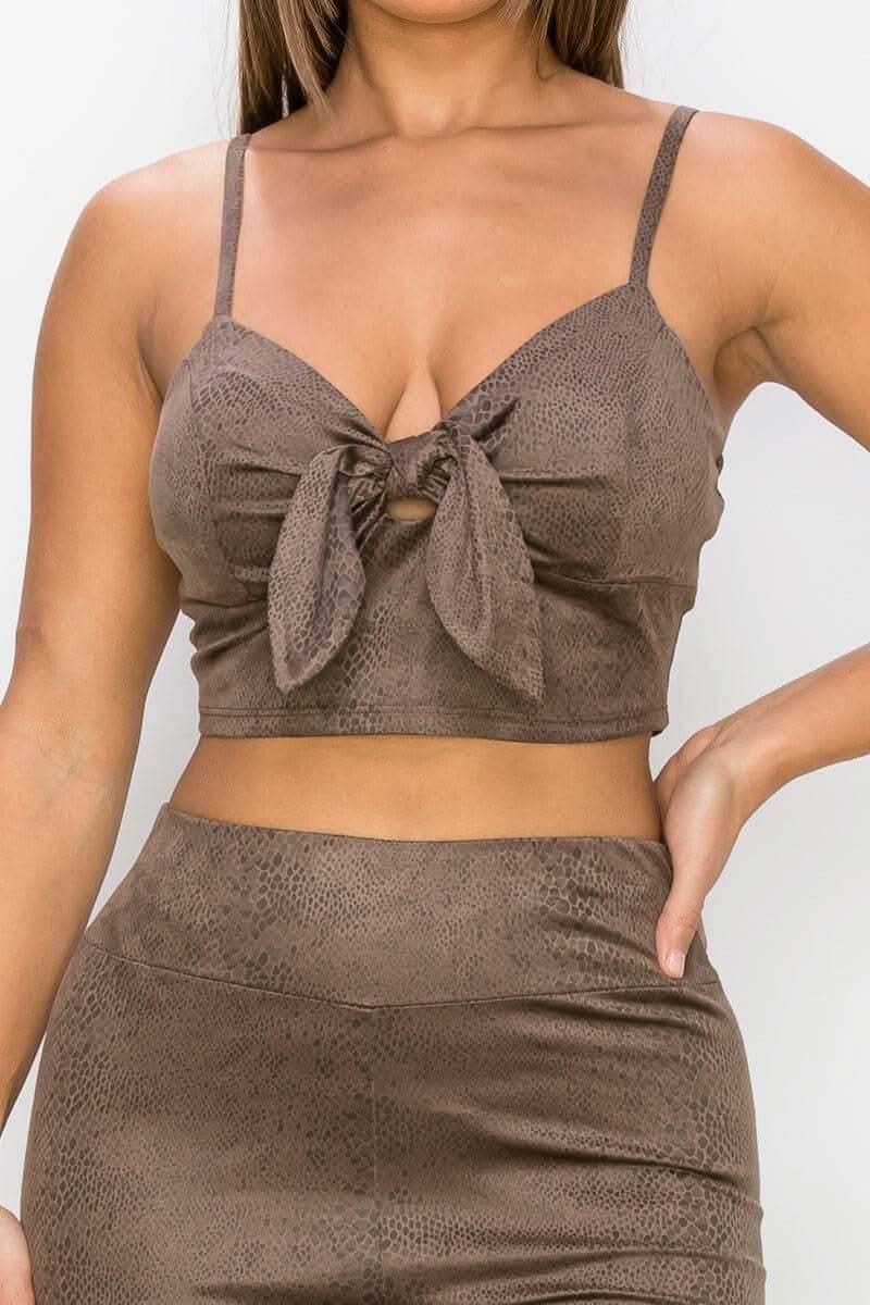 Embossed Snake Print Top And Leggings Set - Fit Me For 20