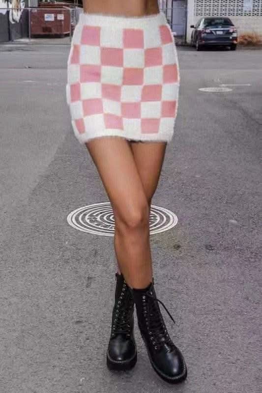 Fuzzy checkered skirt - Fit Me For 20