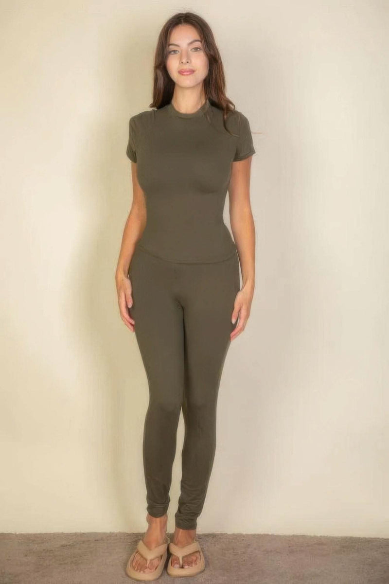 Short Sleeve Round Neck T Shirt - Fit Me For 20